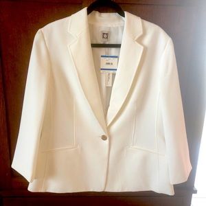 Lilly White Anne Klein blazer with gold button.